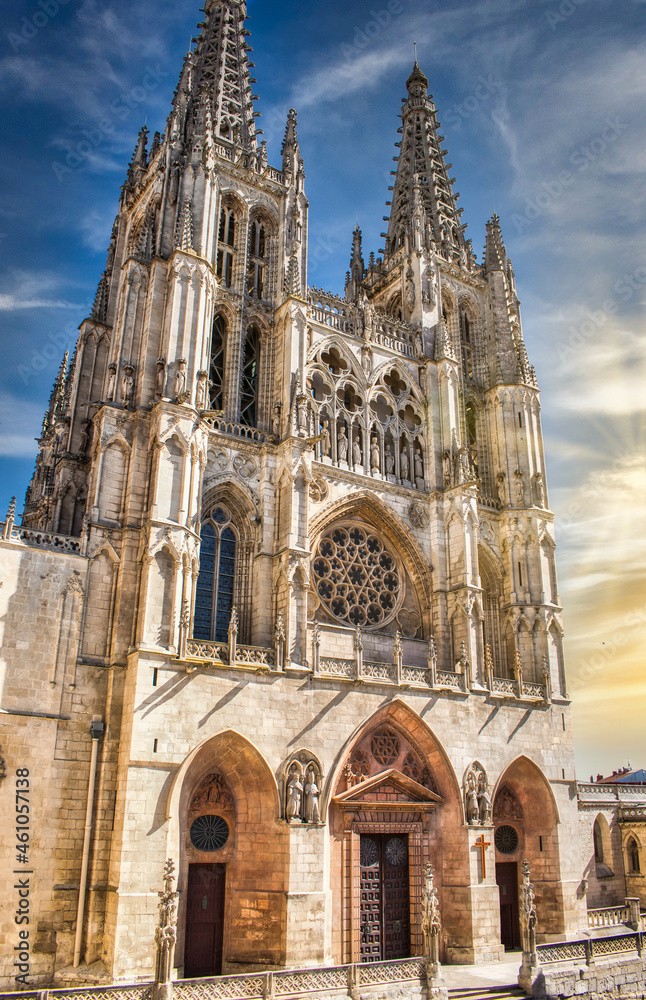 Fachada de Santa María de la catedral gótica siglo XIII de Burgos, España