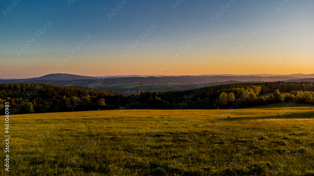 Fototapeta premium Herbstliche Entdeckungstour durch den Thüringer Wald bei Steinbach-Hallenberg - Thüringen