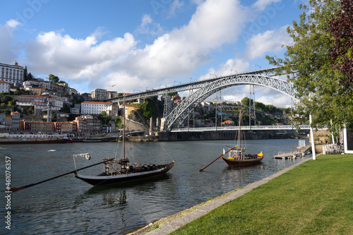 Vue sur le Douro et le Pont Dom-Luis depuis Vila Nova de Gaia, Porto © Suzanne Plumette