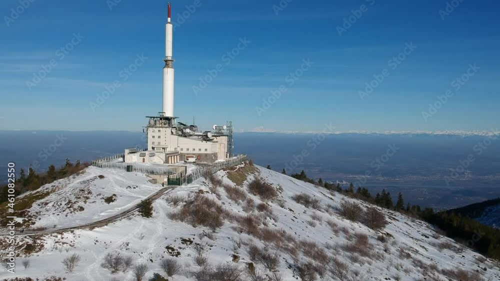 Col de l'Oeillon / Crêt de l'Oeillon, Massif du Pilat émetteur  de télévision Loire Auvergne Rhône Alpes France