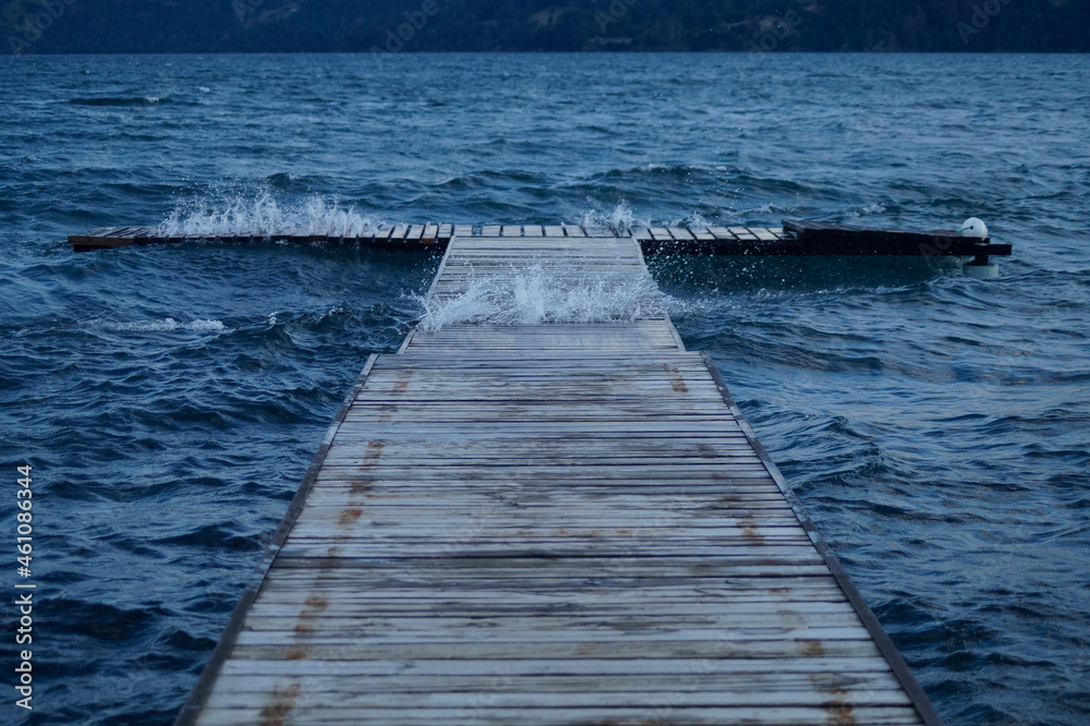 Fototapeta premium Muelle de lago
