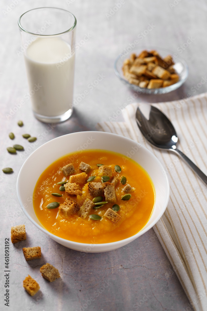 Pumpkin soup with cream and breadcrumbs Pumpkin soup with cream and breadcrumbs