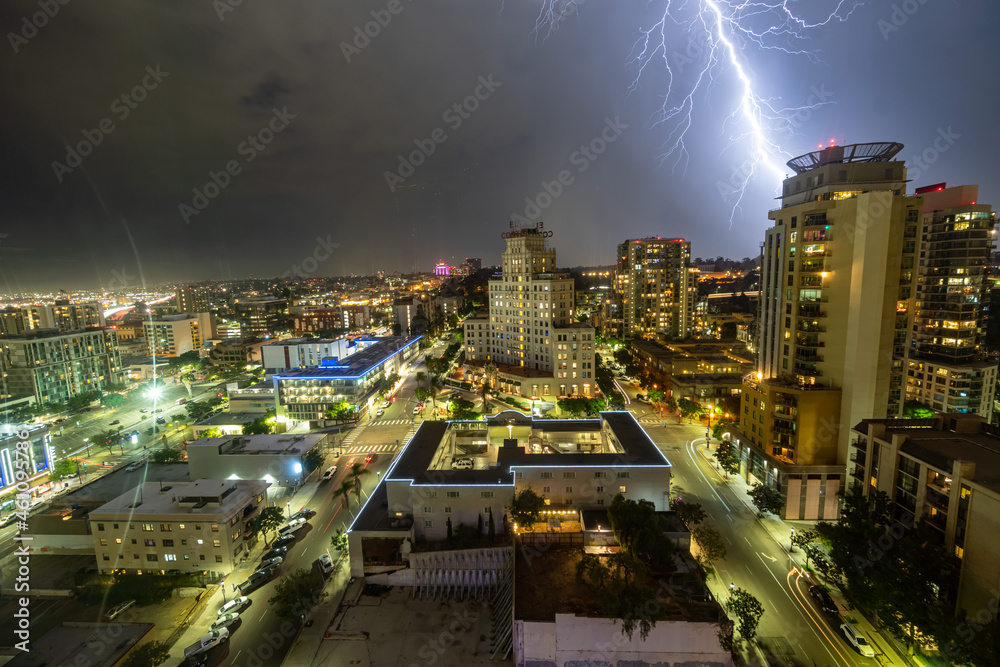 Obraz premium San Diego, CA, USA - 10.04.2021 - Lightning over San Diego, CA at night just before the storm