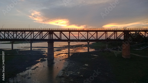 evening time, bridge © BKMT