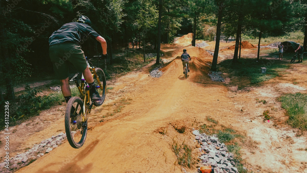Naklejka premium mountain bike rider