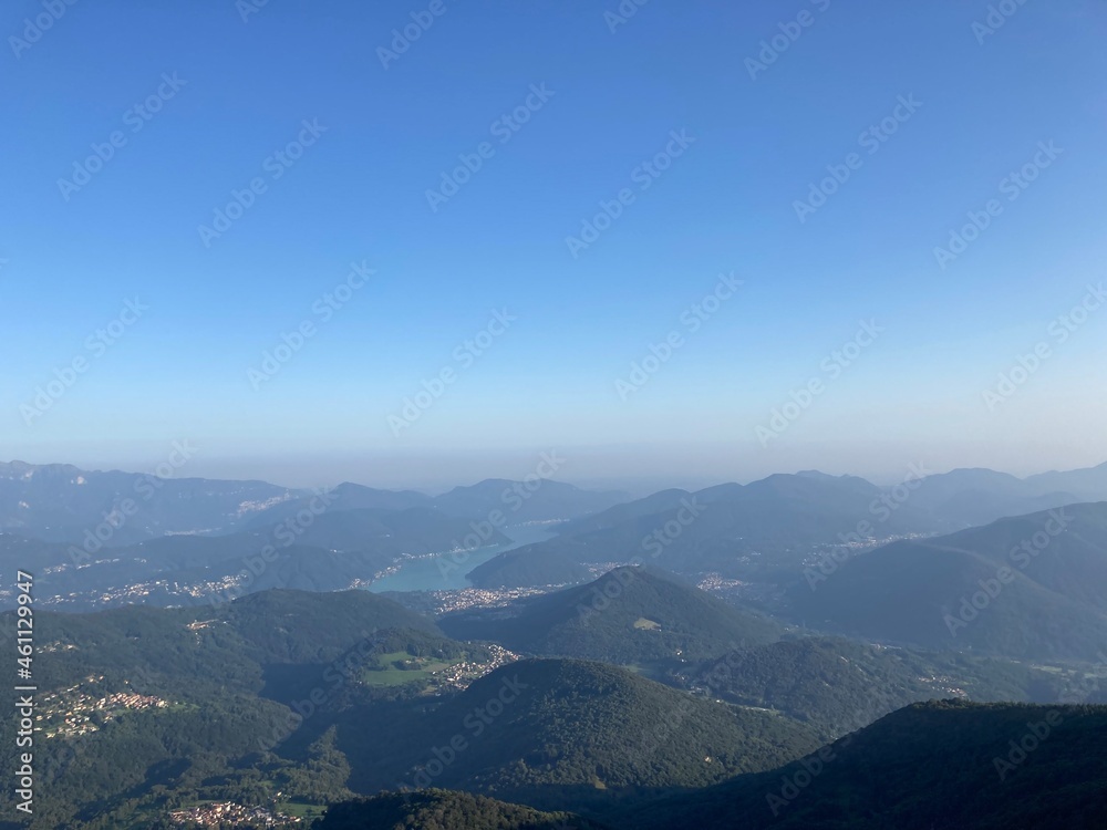 Cloudy scenery Cloudy scenery
