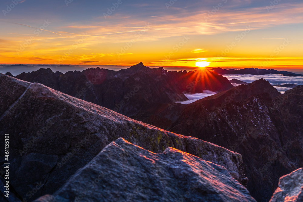 Obraz premium Sunset from Rysy in High Tatras