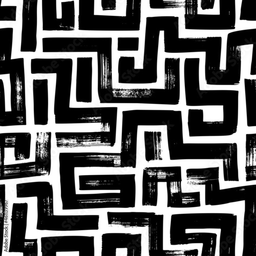Bold lines irregular maze seamless pattern. Abstract geometric background with black brush strokes. Vector triangular lines with scrapes. Hand drawn grunge black paint background. Irregular labyrinth.