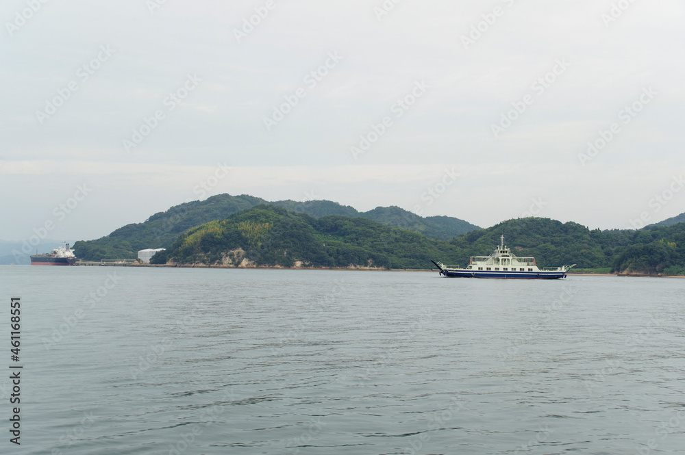 瀬戸内海の島々を結ぶフェリー船