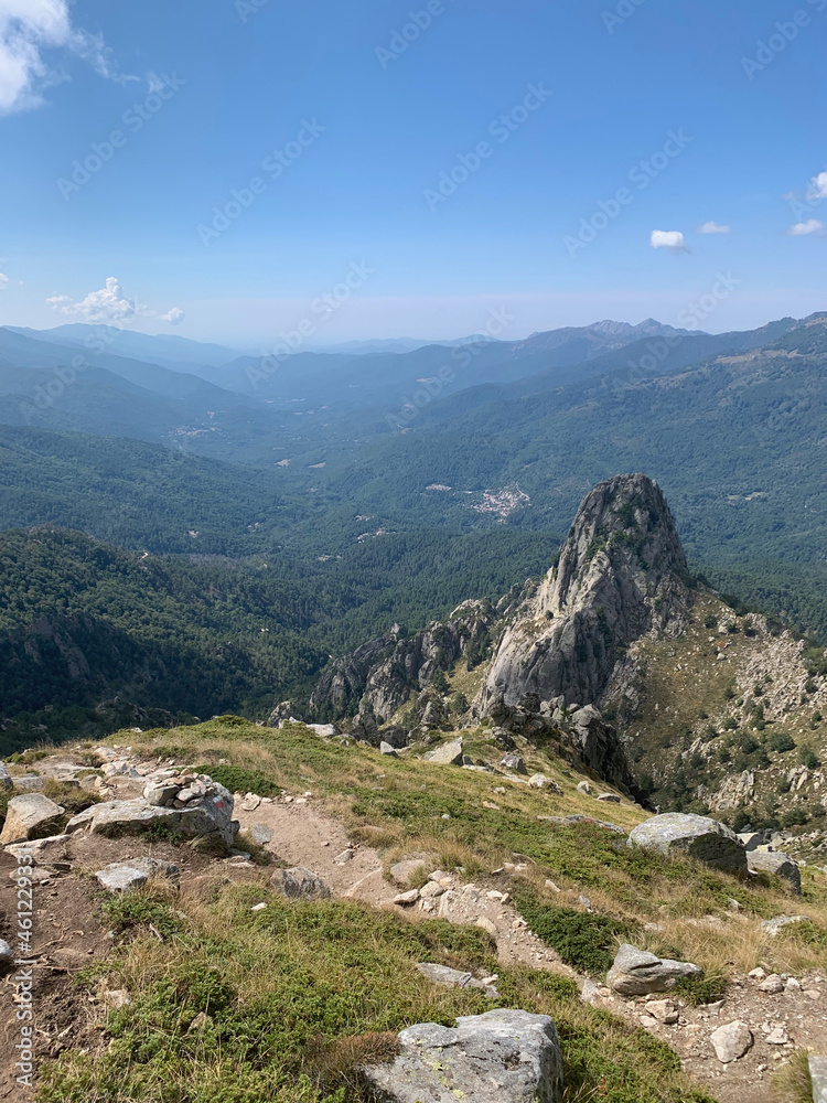 Piton rocheux en Corse GR20 Sud