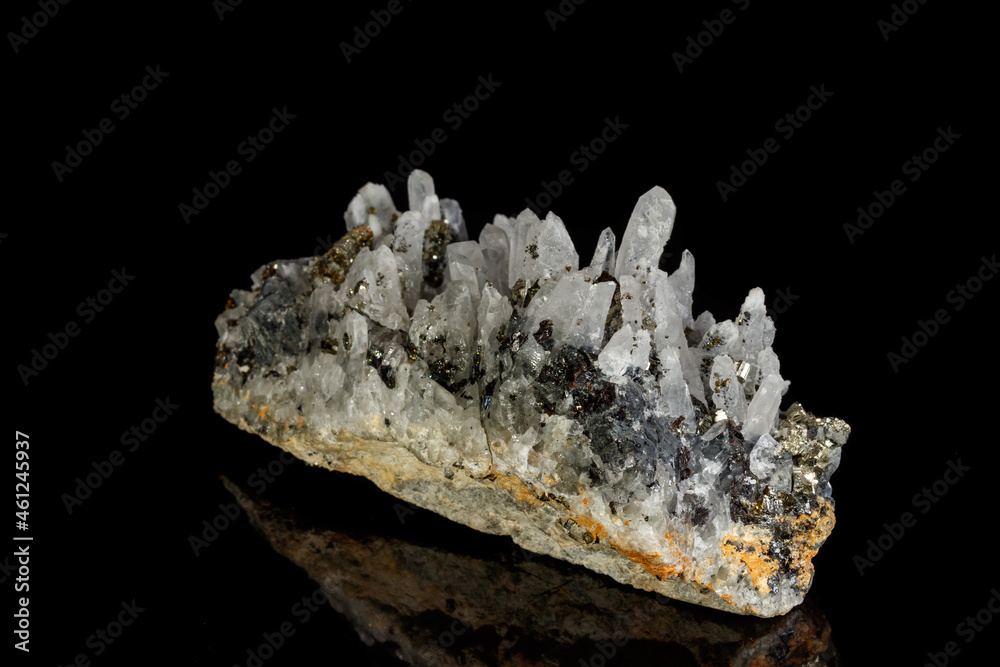 Obraz premium Macro mineral stone Galena, Sphalerite, Pyrite, Quartz on a black background
