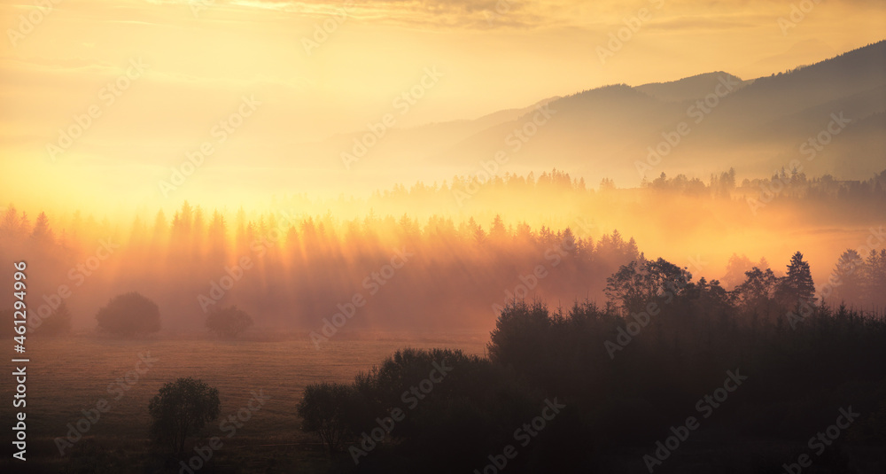 Fototapeta premium sunrise in the mountains