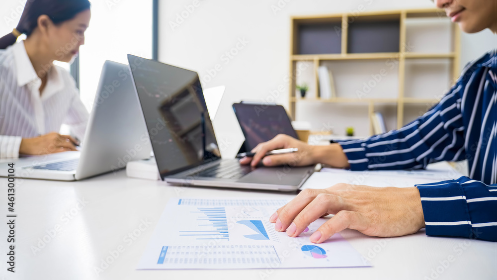 Business team investment trading do this deal on a stock exchange developing new approaches. Business team investment trading do this deal on a stock exchange developing new approaches.