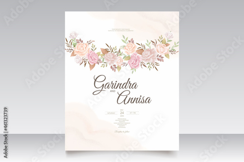  Wedding invitation card template set with beautiful  floral leaves Premium Vector