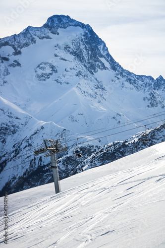 paysage des deux-alpes dans l'Oisans et le massif des écrins dans les alpes en france © jef 77