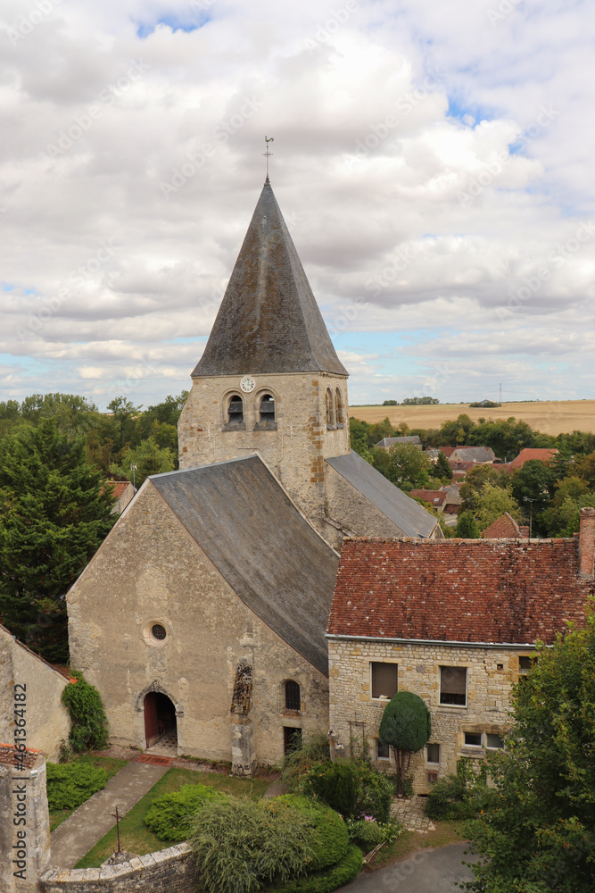 Centre - Loiret - Yèvre le Chatel - Vue sur le clocher de l'église Saint-Gault Centre - Loiret - Yèvre le Chatel - Vue sur le clocher de l'église Saint-Gault