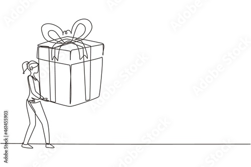 Continuous one line drawing happy woman carrying a big present box. The creative idea of earning a reward, gift, or prize. Concept of celebration. Single line draw design vector graphic illustration