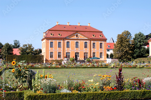 Friedrichschlösschen im Barockgarten Großsedlitz photo