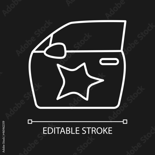 Dent on car side white linear icon for dark theme. Vehicle collision. Minor damage to automobile. Thin line customizable illustration. Isolated vector contour symbol for night mode. Editable stroke