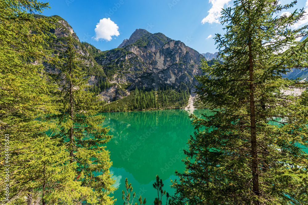 Lago di Braies or Pragser Wildsee. Small alpine lake and mountain range of Sasso del Signore. Dolomites, UNESCO world heritage site, South Tyrol, Trentino-Alto Adige, Bolzano province, Italy, Europe