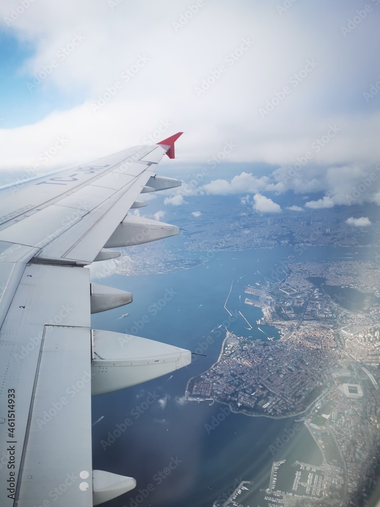 Fototapeta premium view from airplane window