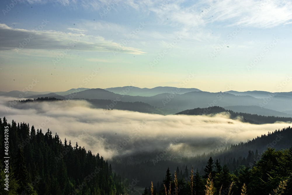 Fototapeta premium Sunrise over the mountains