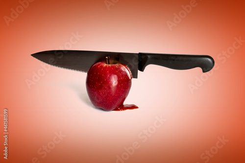 Manzana cortada por cuchillo