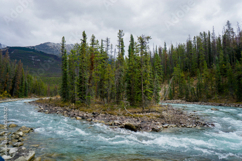 Sunwapta Fall