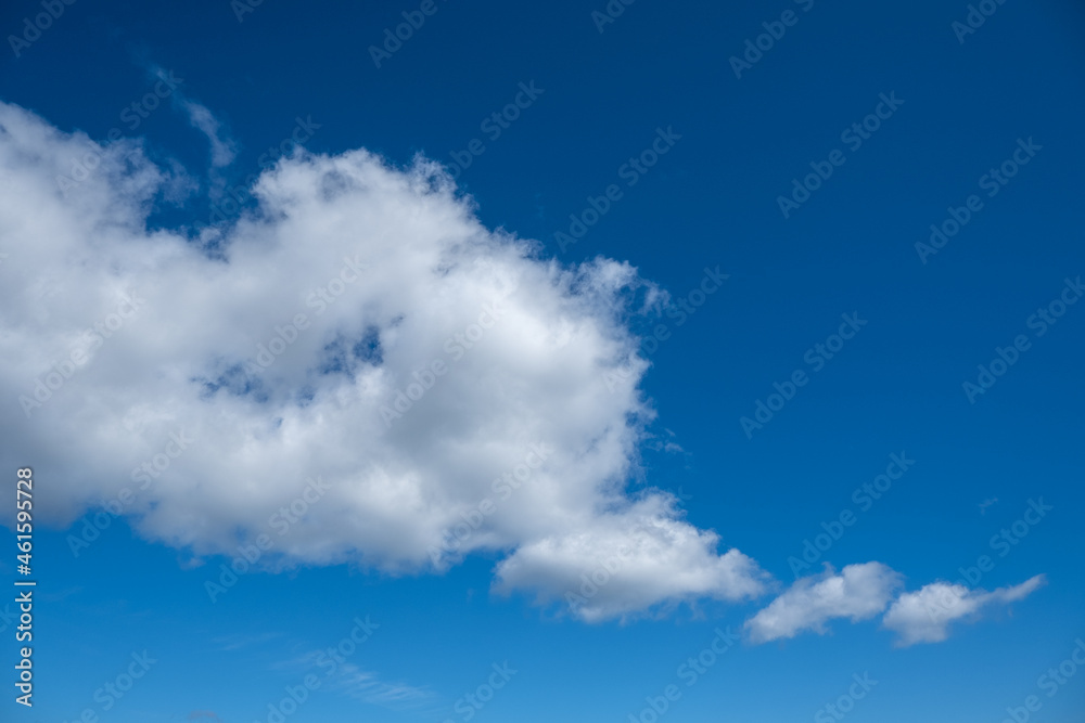 風景素材 爽やかな秋空と白い雲 風景素材 爽やかな秋空と白い雲