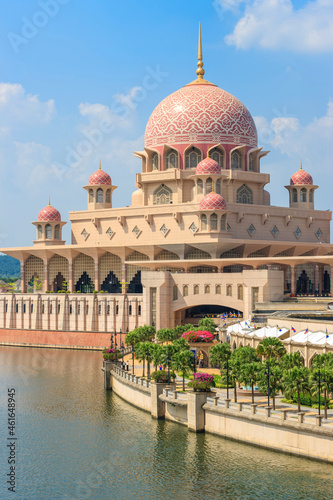 Photography Putra mosque, Kuala Lumpur, Malaysia