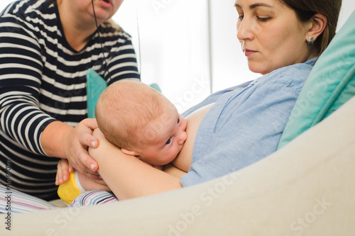 Breastfeeding consultant supports young mother to overcome problems