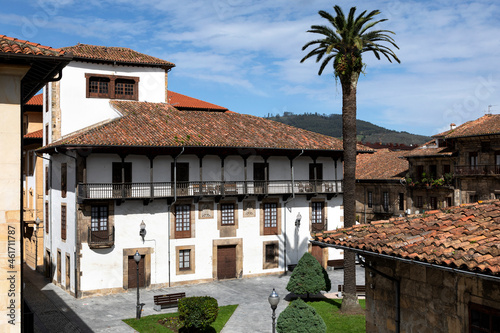 Vista de una plaza principal de Villaviciosa y uno de sus numerosos palacios. Asturias photo