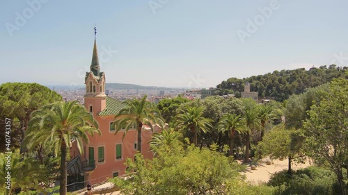 Park Güell in Barcelona, Spain. Garden, architecture, Antoni Gaudí, unesco, catalonia, modernism, city park / 4K Video Footage