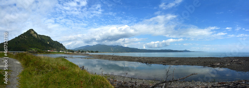 Fototapeta Naklejka Na Ścianę i Meble -  East Cape Coastline. Te Araroa New Zealand