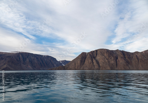 Wallpaper Mural photos of mountains, sea ice, glaciers and oceans from the Canadian arctic Torontodigital.ca