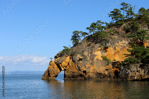 奇岩。嵯峨渓の源田浜から見る象の鼻の形をした岩。日本宮城県東松島市宮戸。