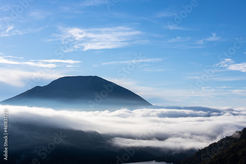 男体山の雲海 © Ryo Yamashita