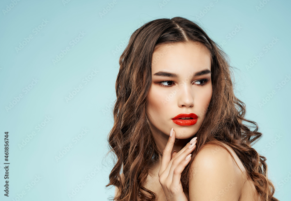 beautiful woman bare shoulders clean skin posing beautiful woman bare shoulders clean skin posing