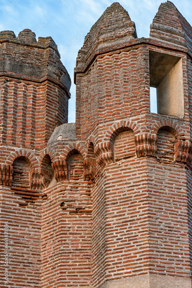 Detalle almenas castillo de coca, Segobvia Detalle almenas castillo de coca, Segobvia