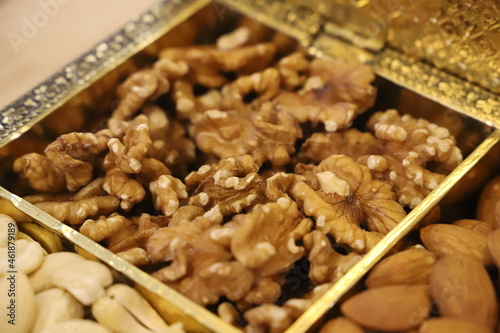 Elegant Walnuts in Box: Premium, Organic Walnut Selection for Deluxe Gifting and Wholesome Snacking - Exquisite High-Quality Image