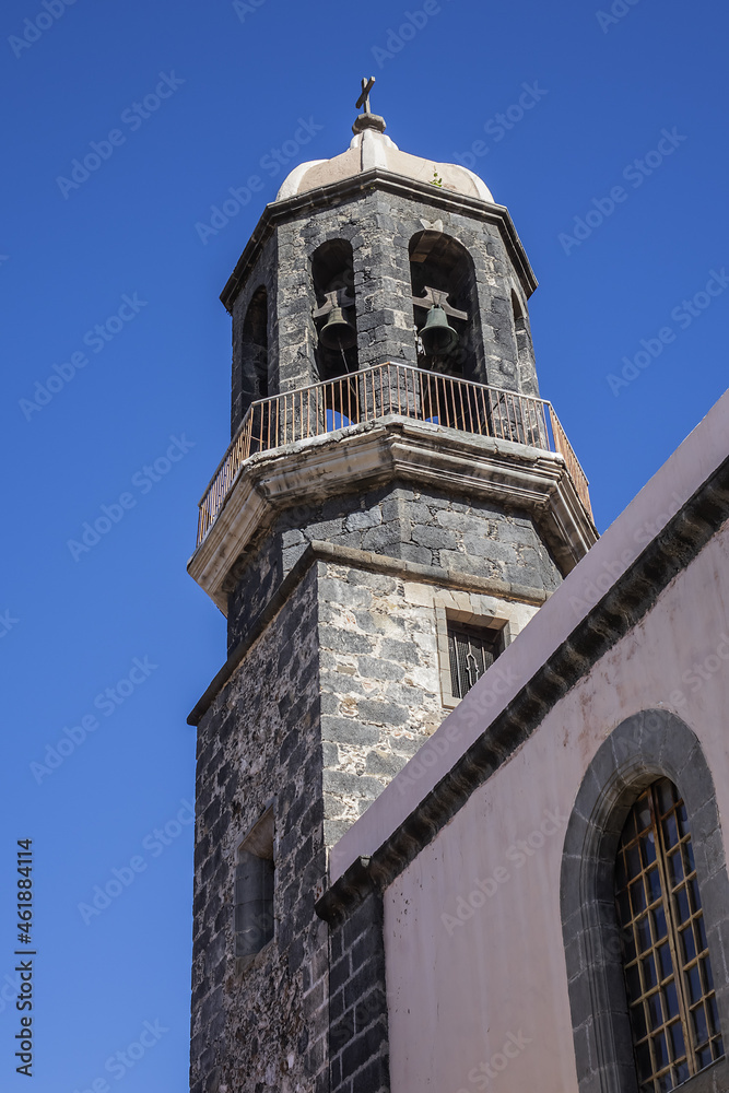 Obraz premium Santo Domingo church inaugurated towards the end of the 17th century by the Dominicans. La Orotava, North shore, Tenerife Island, Canary Islands, Spain.
