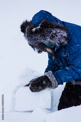 she builds an igloo