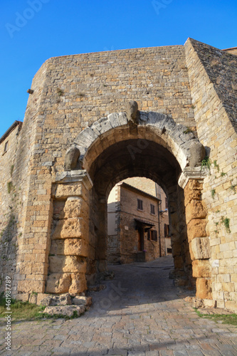 Porta all   Arco Altstadt von Volterra Toskana