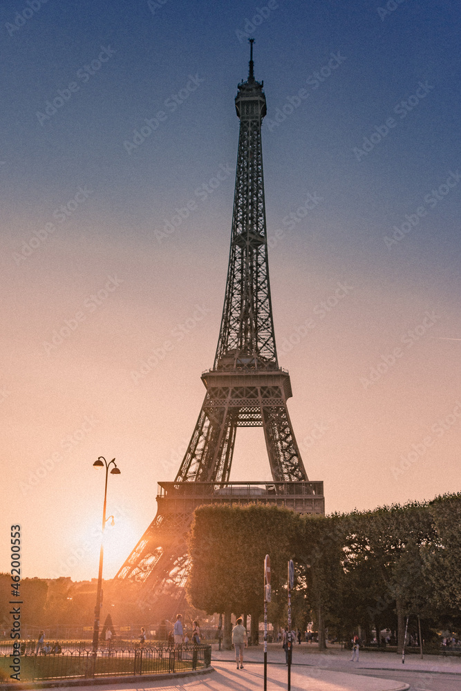 노을과 에펠탑