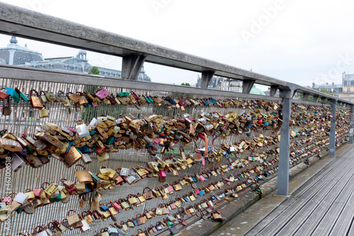 Famous bridge of padlocks puente de los candados en París