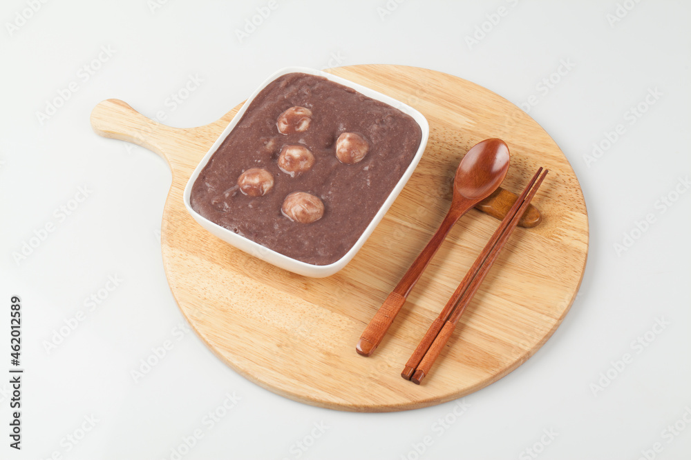 팥죽,겨울,겨울요리,계절,고해상,달콤함,동지,사람없음,새알,숟가락,스튜디오,실내,음식,죽,직물,컨셉,팥죽