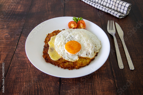 Berner Senne Roesti, Swiss potato cake with Appenzeller cheese topped with a fried egg