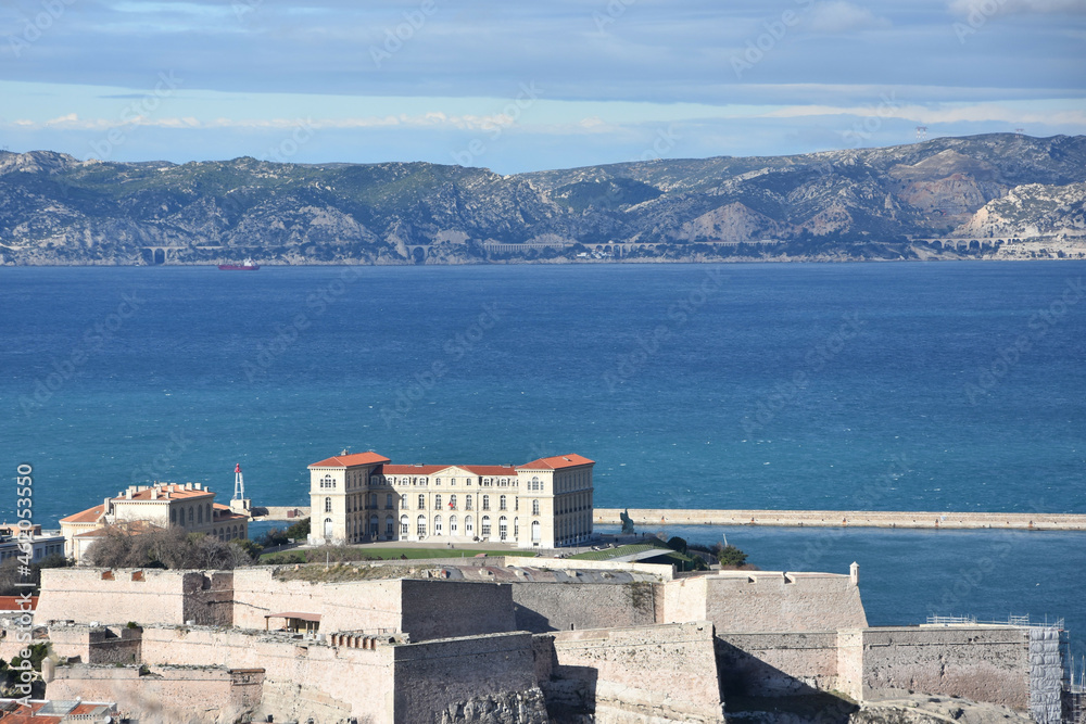 visit of the monuments of Marseille, basket district