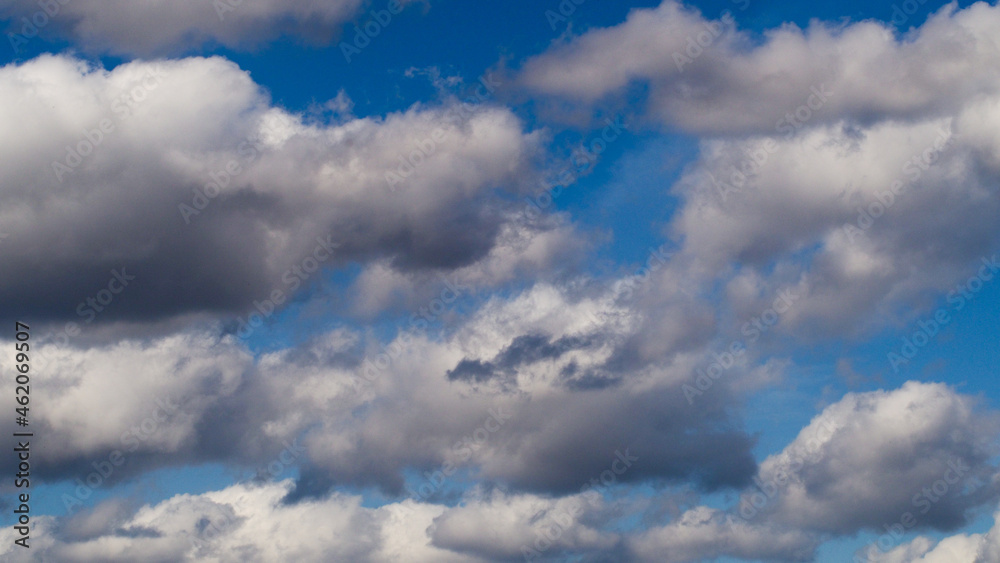 Passages de quelques cumulus de beau temps, par une météo clémente