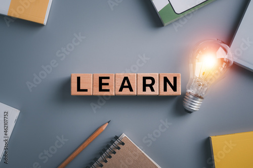 Innovative learning, idea of ​​inspiration from reading and learn, creative educational study, Self learning or education knowledge and business studying concept photo